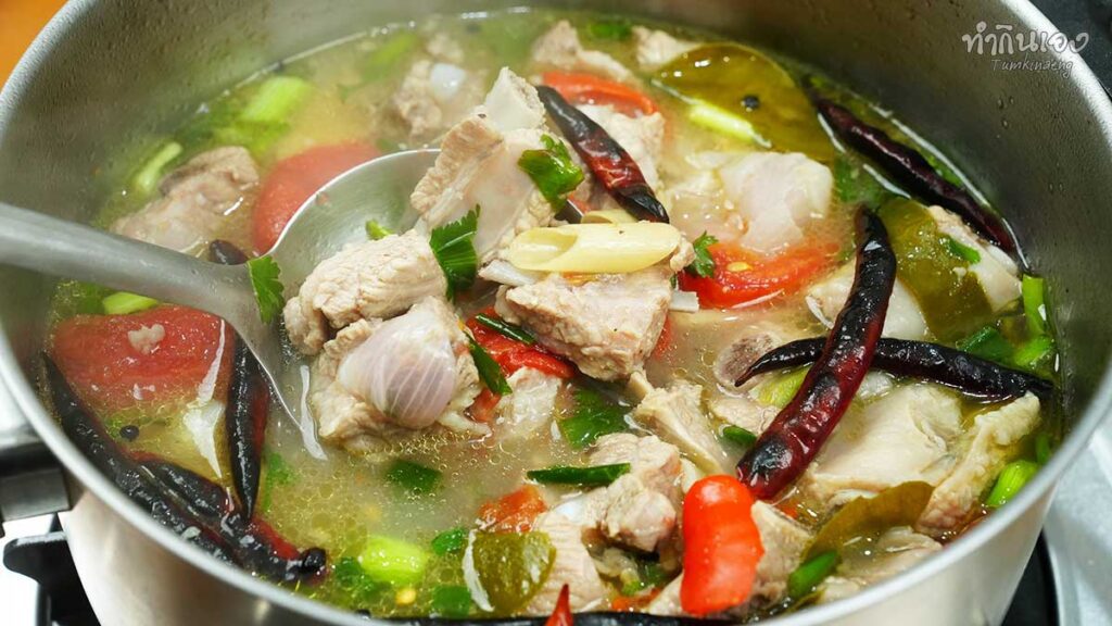 ต้มยำกระดูกหมู