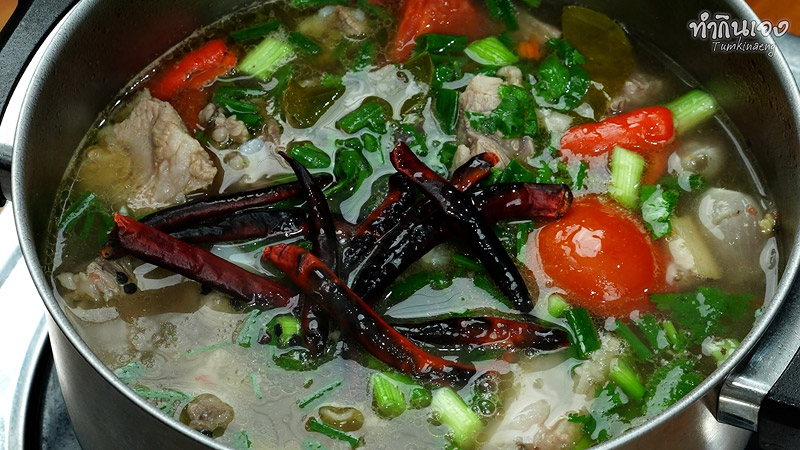 วิธีปรุงต้มยำกระดูกซี่โครงหมู